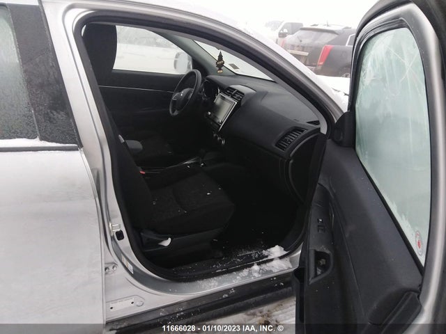 JA4AHUAU8MU601669 Mitsubishi Rvr Es/se
