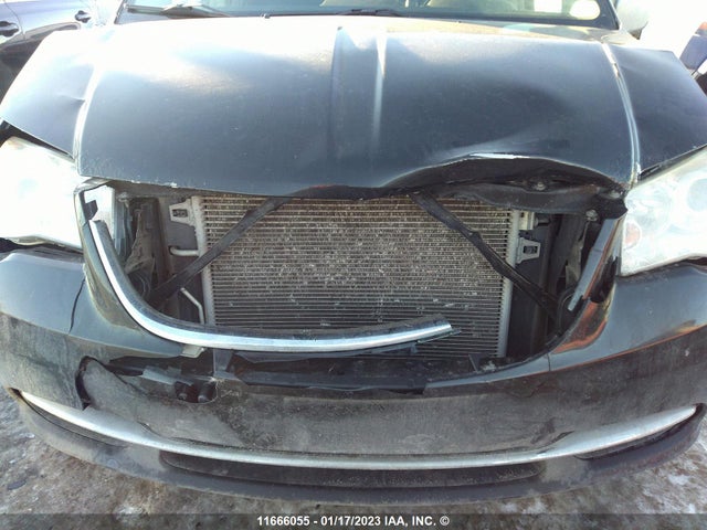 2C4RC1GGXCR291754 Chrysler Town & Country Limited