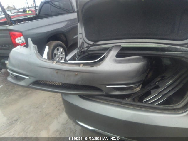 1C3CCBBG5CN106157 Chrysler 200 Touring