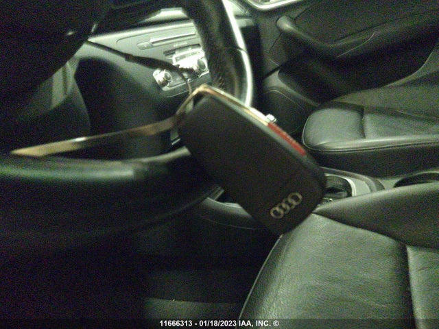 WA1JCCFSXJR002240 Audi Q3 Premium Plus