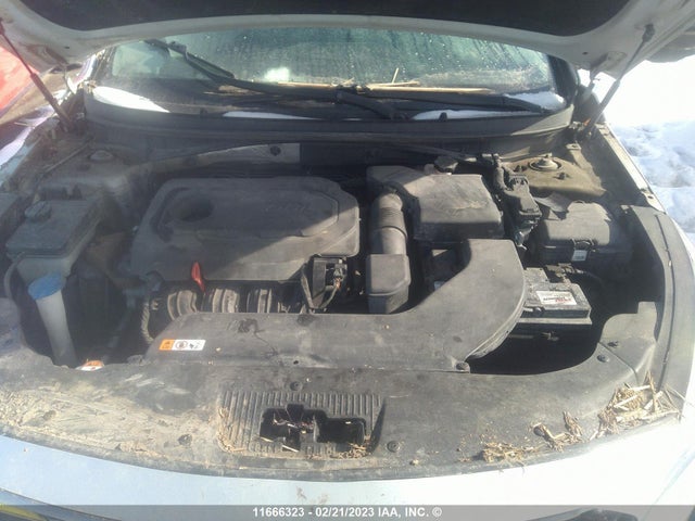 Hyundai SONATA SE 2015 5NPE24AF1FH008260 Image 10