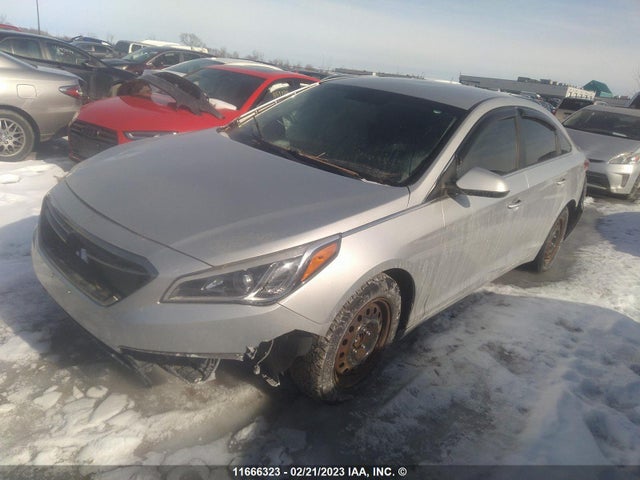 Hyundai SONATA SE 2015 5NPE24AF1FH008260 Image 2
