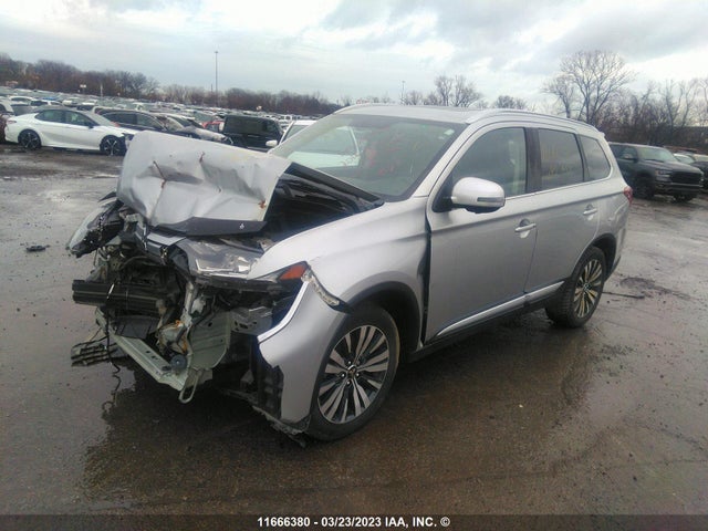 JA4AZ2A39KZ604914 Mitsubishi Outlander Es