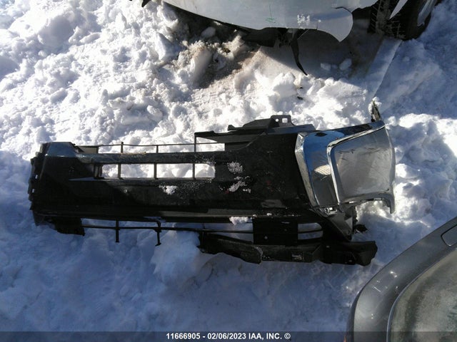 JA4AZ2A32JZ601965 Mitsubishi Outlander Es