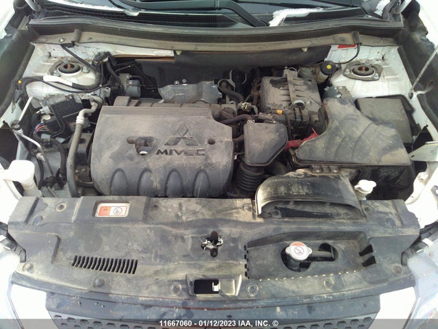 JA4AZ2A36KZ605776 Mitsubishi Outlander Es