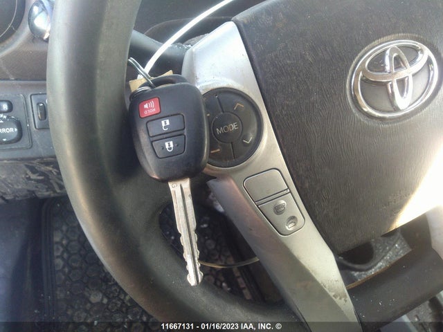 Toyota PRIUS C 2012 JTDKDTB31C1521720 Image 11