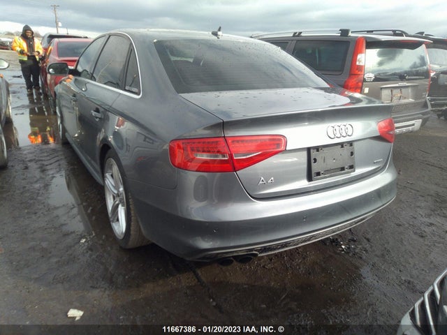 WAUFFCFL1FN025428 Audi A4 Premium Plus