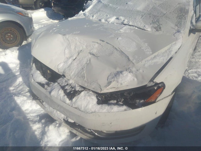 1VWBV7A35FC046701 Volkswagen PASSAT SE