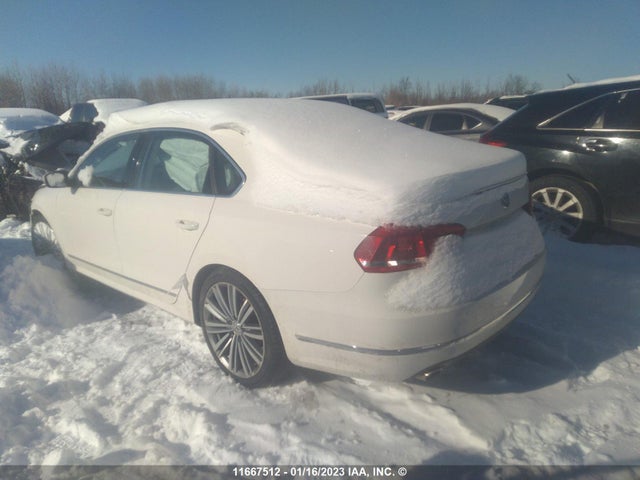 1VWBV7A35FC046701 Volkswagen PASSAT SE