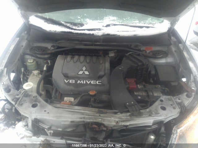 JA4MT31X19Z602933 Mitsubishi Outlander Se