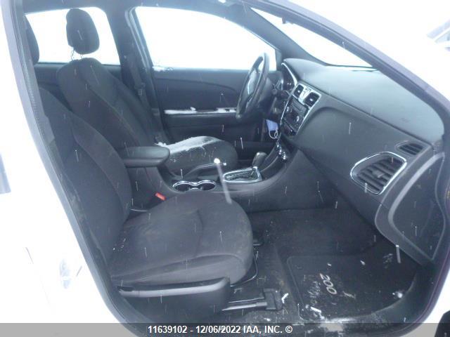 1C3CCBAB7DN692402 Chrysler 200 LX