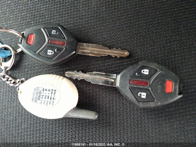 JA4AJ3AU6BZ607971 Mitsubishi RVR SE