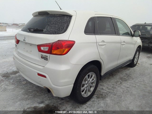 JA4AJ3AU6BZ607971 Mitsubishi RVR SE