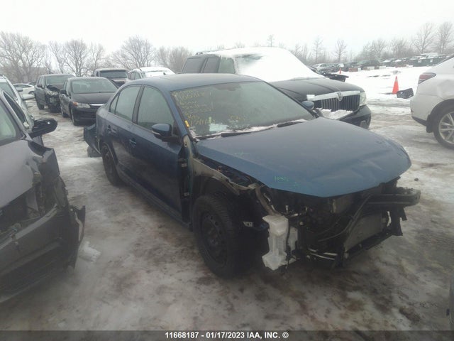 2016 3VWD07AJ8GM352555 main image