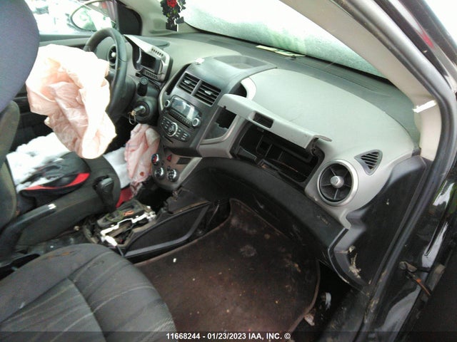 Chevrolet Sonic 2014 1G1JC5SH0E4112821 Image 5