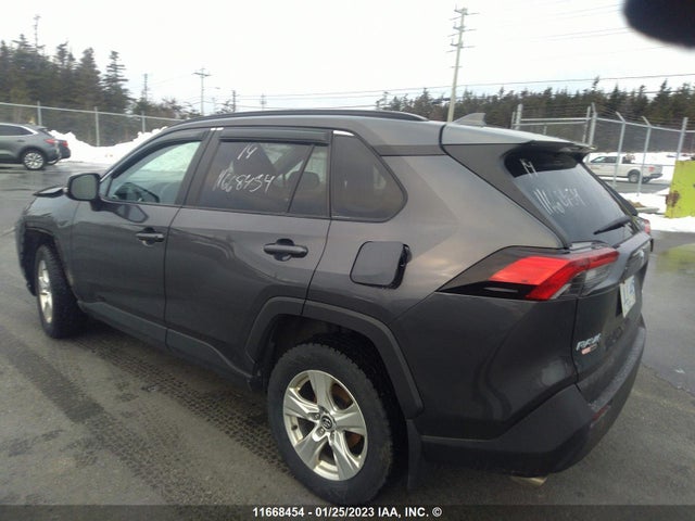 Toyota RAV4 LE 2019 2T3B1RFV7KW068467 Image 3