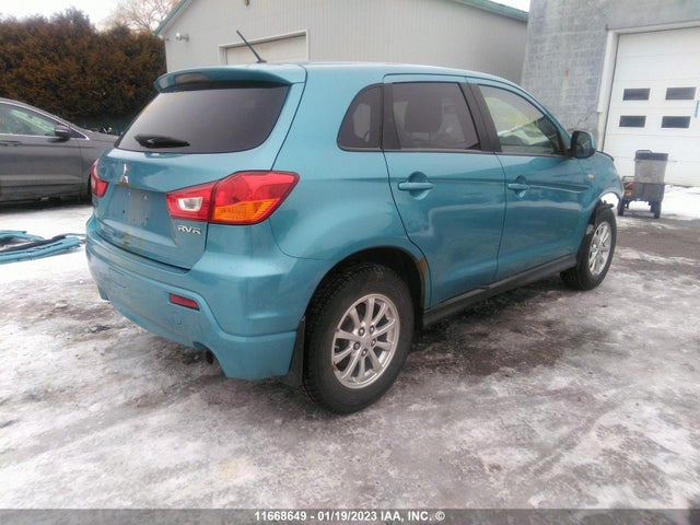 JA4AH3AU3BZ601685 Mitsubishi RVR SE