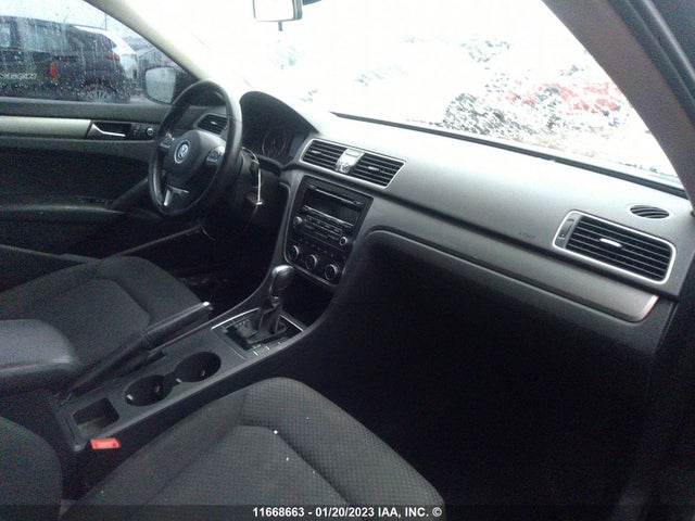 Volkswagen PASSAT S 2014 1VWAH7A3XEC052821 Image 6
