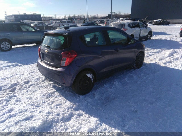 Chevrolet SPARK 1LT 2017 KL8CD6SA1HC818351 Image 4
