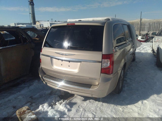 2C4RC1GG8DR513256 Chrysler Town & Country Limited