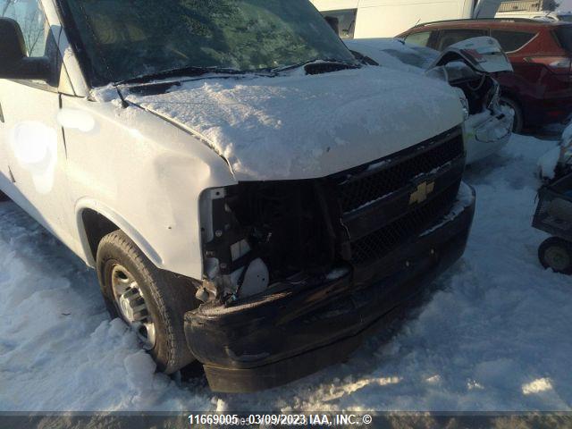 Chevrolet Express G2500 2018 1GCWGAFP7J1237418 Image 7