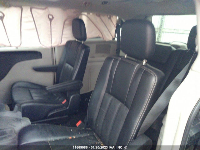 2C4RC1CG9ER243476 Chrysler Town & Country Touring L
