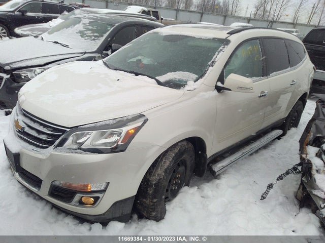 Chevrolet Traverse 2015 1GNKRGKD3FJ327591 Image 2
