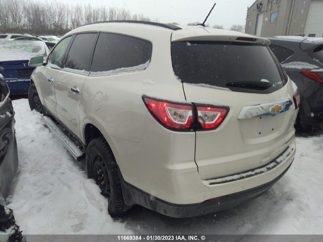 Chevrolet Traverse 2015 1GNKRGKD3FJ327591 Image 3