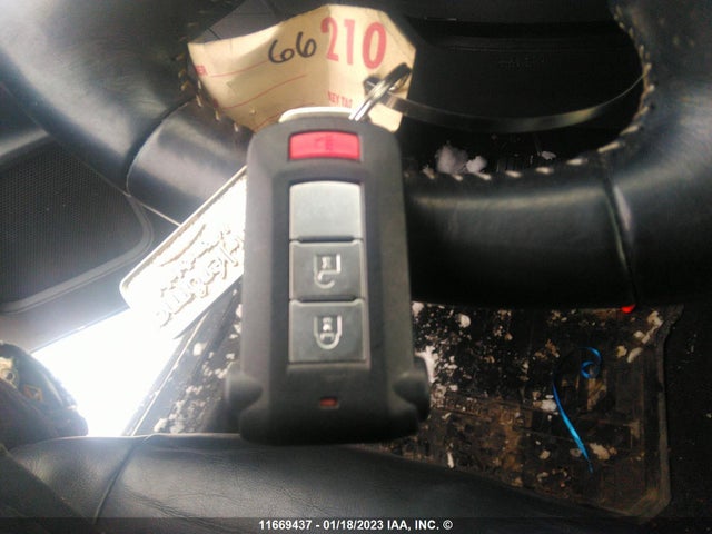 JA4J24A57JZ618651 Mitsubishi Outlander Se/gt