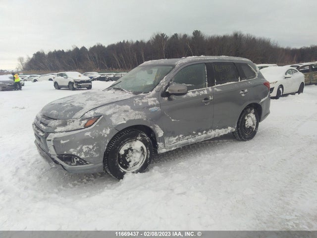 JA4J24A57JZ618651 Mitsubishi Outlander Se/gt