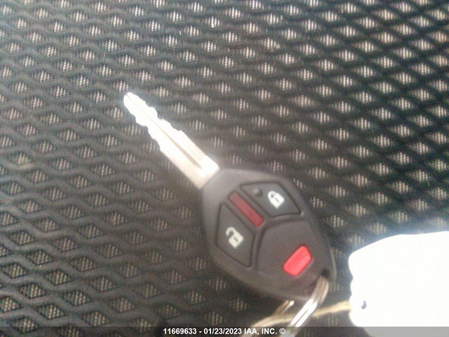 JA4AZ2A33GZ601207 Mitsubishi Outlander Es