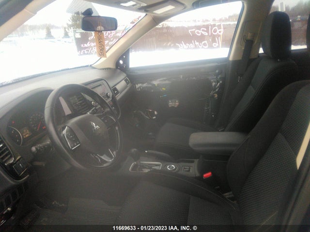 JA4AZ2A33GZ601207 Mitsubishi Outlander Es