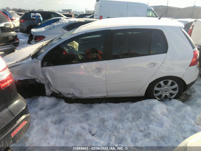 Volkswagen Rabbit 2008 WVWCA71K28W197801 Image 2