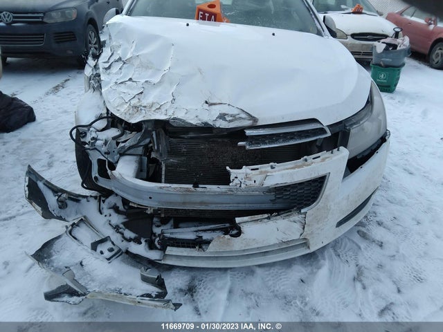 Chevrolet Cruze 2014 1G1P75SZ2E7107383 Image 7