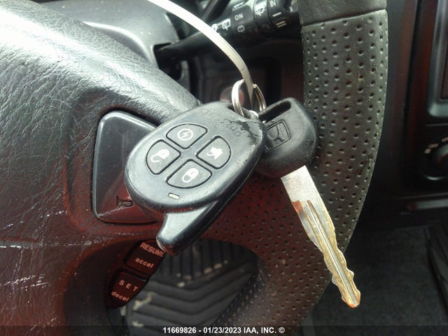 Honda CR-V EX 2000 JHLRD1855YC807225 Image 3