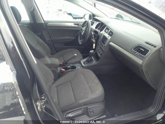3VW217AU2HM039405 Volkswagen Golf S/wolfsburg/se/sel