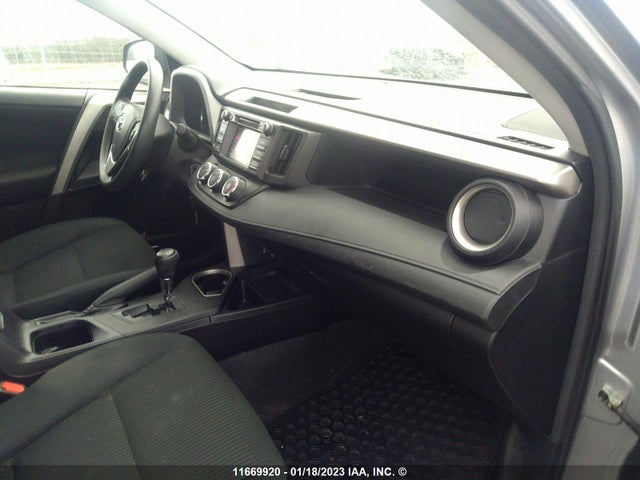 Toyota RAV4 LE 2017 2T3ZFREV8HW386740 Image 6