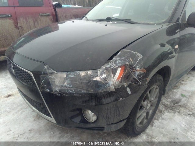 JA4AT2AW2CU608698 Mitsubishi Outlander Es