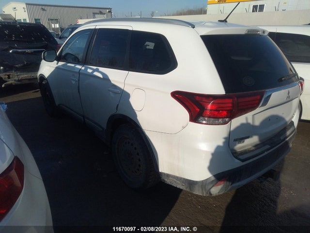 JA4AZ2A34GZ603502 Mitsubishi Outlander Es