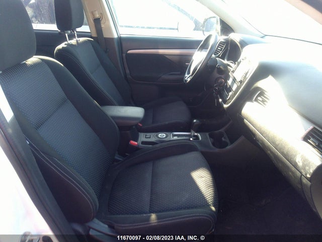JA4AZ2A34GZ603502 Mitsubishi Outlander Es