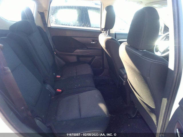JA4AZ2A34GZ603502 Mitsubishi Outlander Es