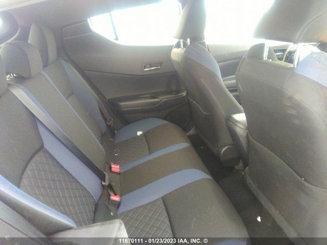 Toyota C-HR 2021 JTNKHMBX2M1107002 Image 10