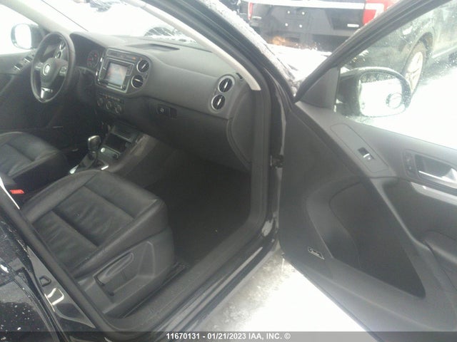 WVGJV7AXXGW559486 Volkswagen Tiguan Comfort/high/r-line/sp Ed