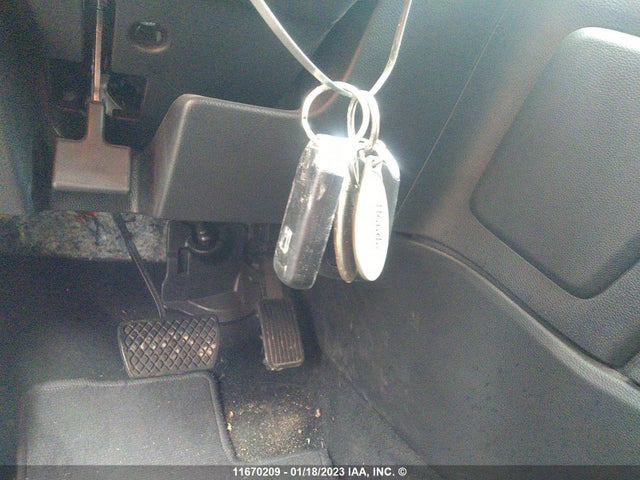 Honda CR-V 2019 2HKRW1H35KH002830 Image 11
