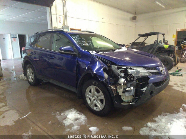 Toyota RAV4 LE 2015 2T3BFREV4FW295799 zdjęcie główne