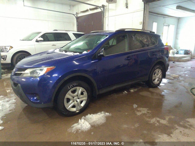 Toyota RAV4 LE 2015 2T3BFREV4FW295799 Image 2