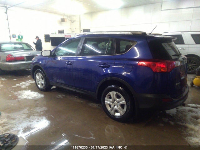 Toyota RAV4 LE 2015 2T3BFREV4FW295799 Image 3