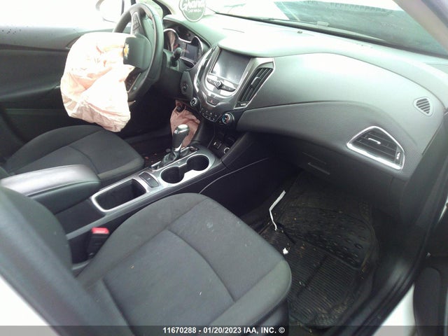 Chevrolet CRUZE LT 2018 1G1BE5SMXJ7107002 Image 5