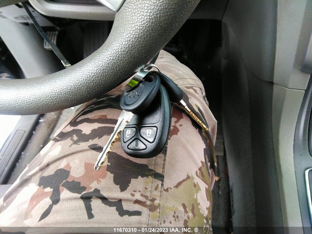 Chevrolet Traverse Ls 2010 1GNLVEED3AS148910 Image 3