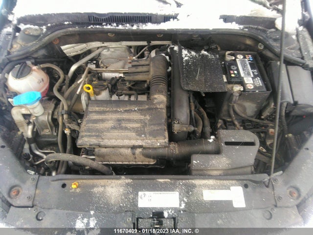 3VWB67AJ2HM330591 Volkswagen JETTA